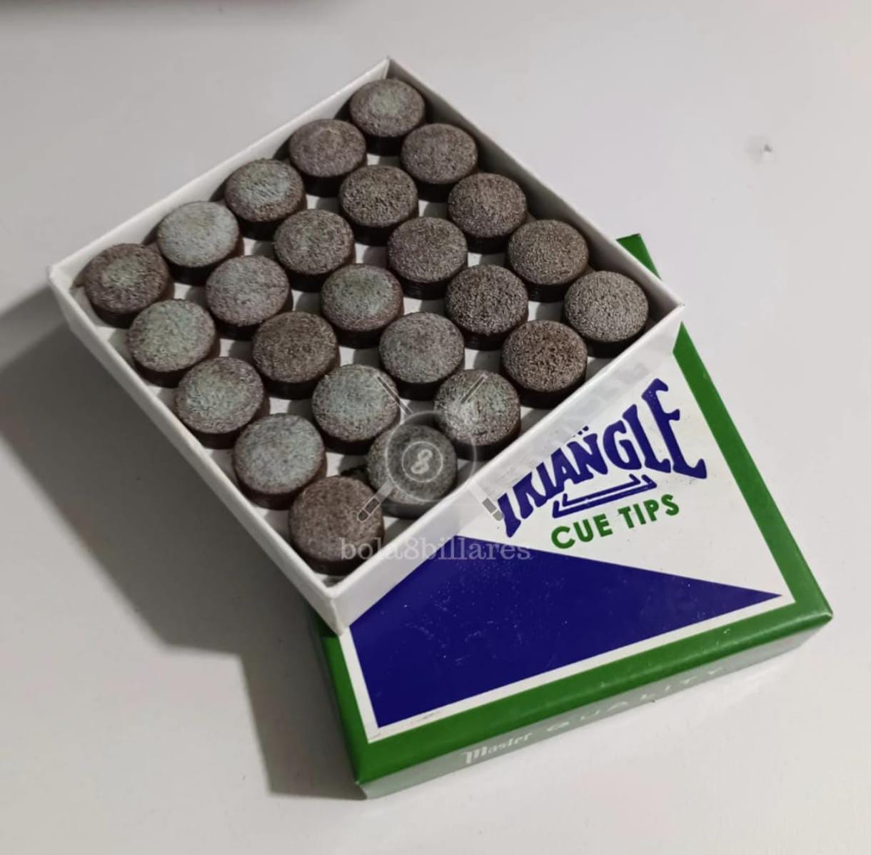 Casquillo triangulo instalado